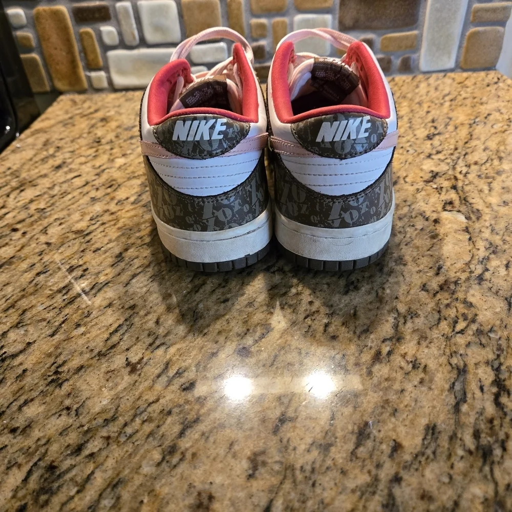 Vintage Nike Dunk Low XOXO Valentine's Day Size 7Y - Picture 4 of 9
